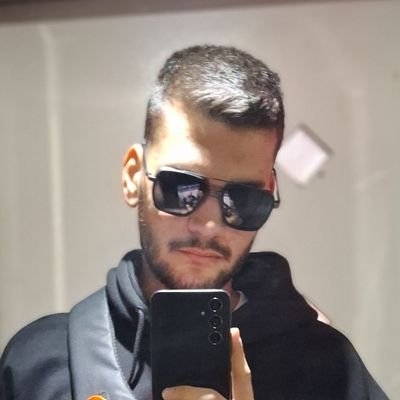 arefx402's profile picture. On-chain game dev • Flashbots curious • Pixel-art enjoyer • Part-time 3D printing nerd • Always building something weird