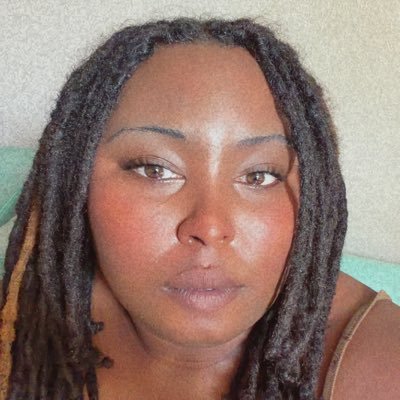 OfficialLola817's profile picture. No rich parents, no favors, no handouts. Just hustle.💰👩🏾‍💻 👩🏾‍🍳