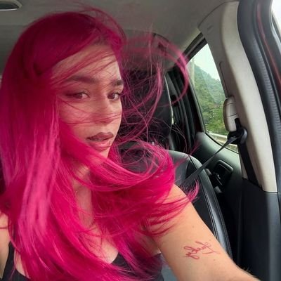 justicebyxango's profile picture. 🌺 entendo, vejo, falo, amo, faço, sinto e sou. bruxa eclética e politeísta.