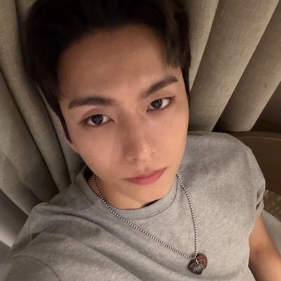 vivicnxh's profile picture. they/them • 06 | @ianaisu