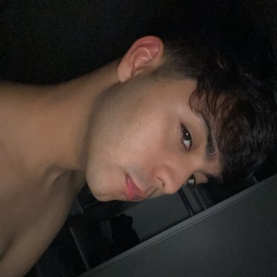 ribssdu's profile picture. a gnt n quer refletir, a gente quer é gozar.