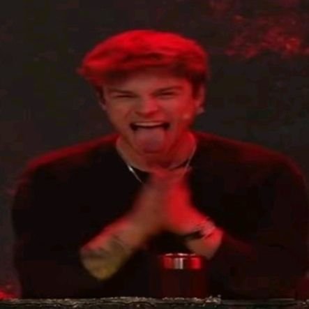 Twink_triste's profile picture. Ele/ Dele.                                                           
Ordem paranormal, Stray Kids e Ebony