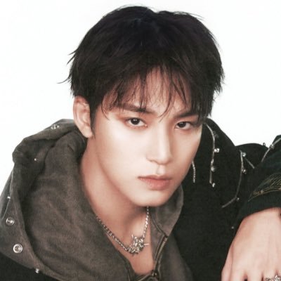 yjhbase's profile picture. 