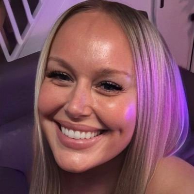 gir_penny94291's profile picture. 