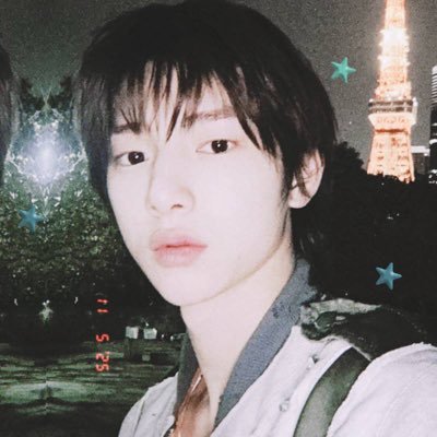 jjellybien's profile picture. mostly yapping about books and cortis. 72/50 📚