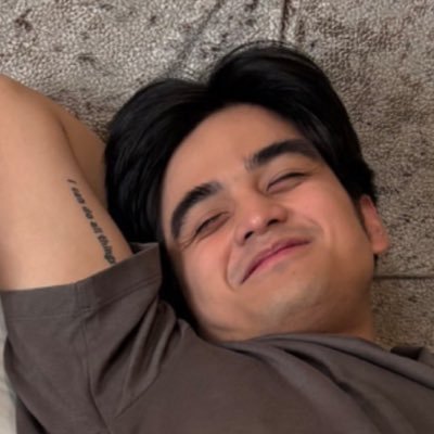 velvetzennies's profile picture. 