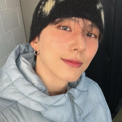 mxzf606's profile picture. 세상끝에있을때도