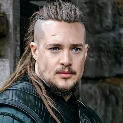 AlexDreymon147's profile picture. #Actor of movie's and television series, #AlexanderDreymon #thelastkingdom https://t.co/pVRIkXU9ry... #Horizon line #heartlock