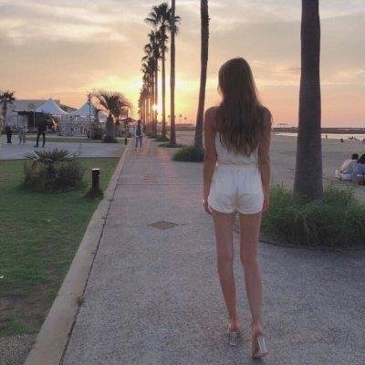 Sandhanadurai3's profile picture. いつも妄想ばかりしてる塾講師(38さい/独身/女)