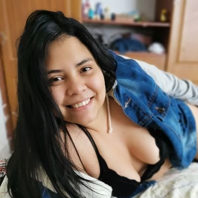 Caramelita244's profile picture. 🩷 29 AÑOS
🫦 PEZONES GRANDES
🔥 COMPLACIENTE
😈 JUGUETONA
🔞
QUEDATE CON LA CULPA, NO CON LAS GANAS 😈🫦🔥

https://t.co/0ADVDd2Fw9