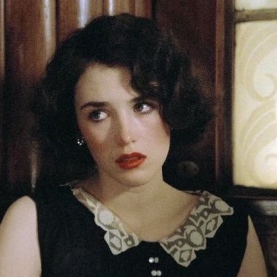 poetcinematic's profile picture. literature, art & cinema. daydreamer 🪐