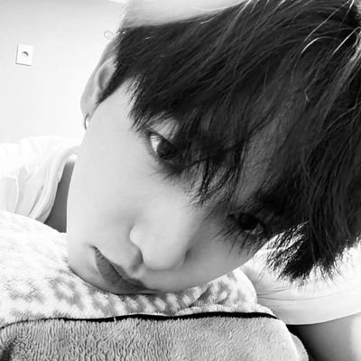 enjelnesical's profile picture. ISFP | She/Her | 25 |
Paint Artist | 💎🚪🛹😺
IG: @iam_amnesical