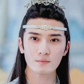 ChromeTito28496's profile picture. *violent claps* :3