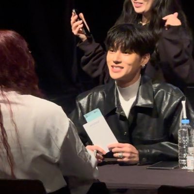 dpr_flower's profile picture. ✨홍중: ‘so if we go there, can you guide us?’✨ ••••••• ✨DREAMER✨