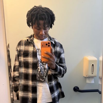 Ofoodontso1's profile picture. Until it’s all said and done|| Liverpool fan|| I love Gonaboy|| I love Okenneth||