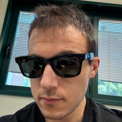 eh_va_beh's profile picture. Una volta ho vinto un computer grazie ad una scatola di cereali. Lì devo aver esaurito il mio quantitativo di fortuna nella vita.