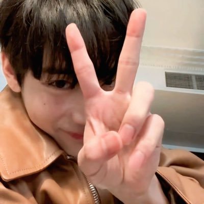 littlekkvv's profile picture. ( fan account ) ⊹ ˚ 🪞♡̶ かわいい יִ 🍶 ॱଳ͘ |