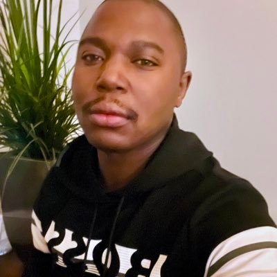 CocoFondueD's profile picture. Just a proud 🏳️‍🌈🇺🇸worshipper of a man’s huge sweaty feet, ur balls, ur dick & most importantly ur asshole 5’9 195 33w 12W mostly top