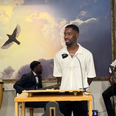 Iam_AbayomiKay's profile picture. Micah 7:7