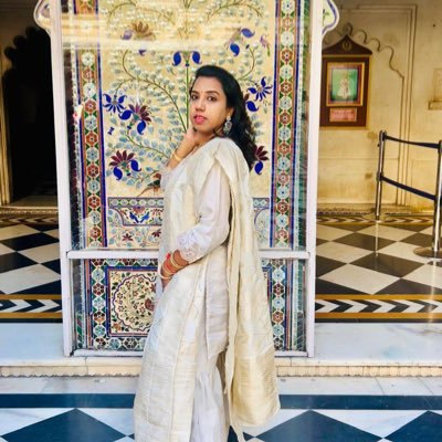 Pratya_ksha's profile picture. Witty+Sassy and Introvert ❤️🙌🏻 Love to raise my thoughts ✍️ From memes to moments: social media is my canvas 😎