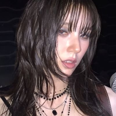 mquasare_'s profile picture. if surface m, seoulsoneyosocial, unevermet, idaluisoneyo