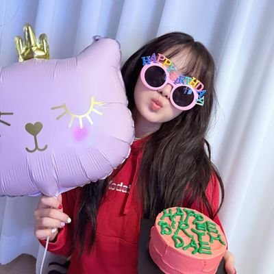 hyeyoonifics_'s profile picture. 