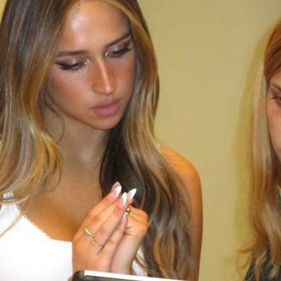 Purplellacebra_'s profile picture. 