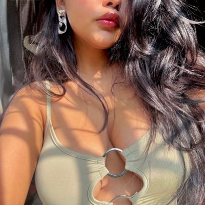 cashQueenSakshi's profile picture. I love Submissive men spoiling me 💗Backup - @cashqueensaksh