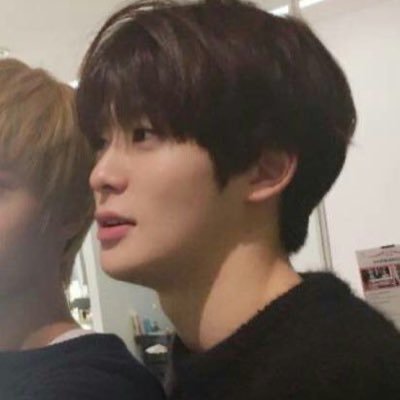 yummyb3ar's profile picture. อยากมองเธอในแง่ร้าย ให้จิตใจได้หยุดพัก แต่ยิ่งมองเท่าไหร่มันช่าง ยิ่งตกหลุมในความรัก ไม่เข้าใจสงสัย เพราะเหตุใดประหลาดนัก ยิ่งระวังเท่าไหร่ฉันยิ่ง ตกหลุมรัก เธอ