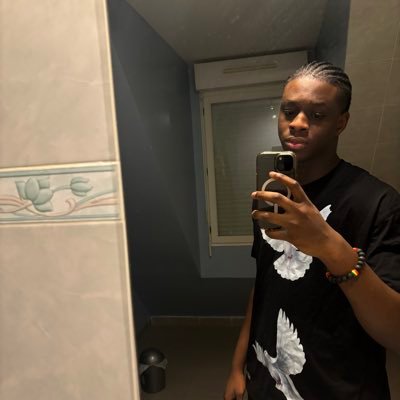 TsubasaDb's profile picture. 