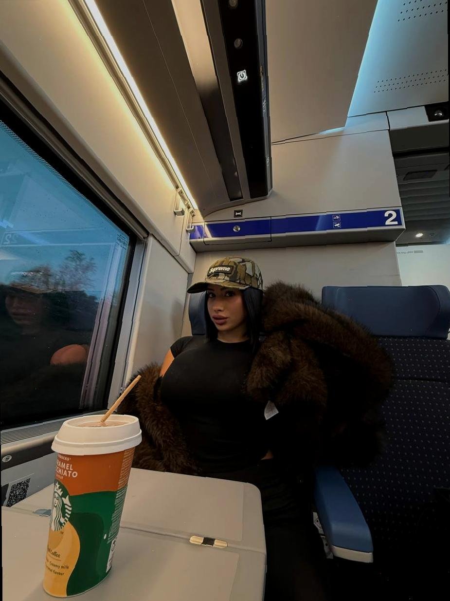 Ekrem50185121's profile picture. i make chaos look effortlessly adorable