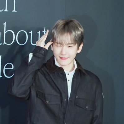 hyuneenini's profile picture. EXO