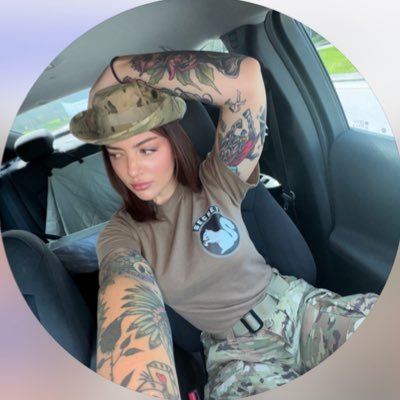 moy_Dancini0's profile picture. Military Adjacent 🦅 Are u guys in love with me?