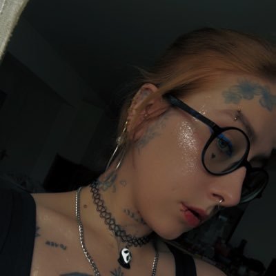 OceaneGd's profile picture. @Sml_Rie 💍❤️ | Ecclésiaste 4:10 | Because you love to be loved. |🇧🇪in🇫🇷 | Gomuscu 🏋️‍♀️|