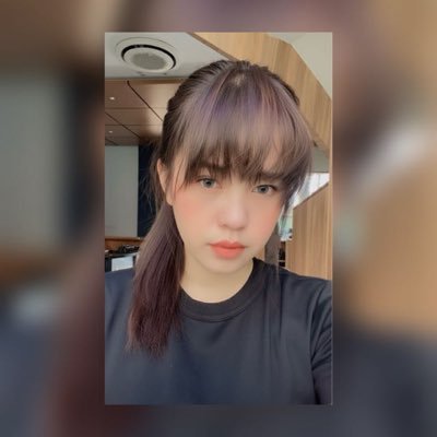 rizkabungaaa's profile picture. gratitude turns what we have into enough and more