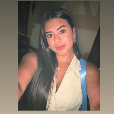 Pelinigga_12's profile picture. Morena, amargada, fría y mala carosa. Amo la medicina, el café y a Silvio Rodríguez. ✨🦋