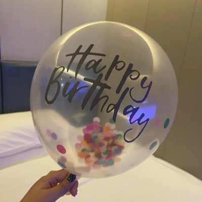 emuemum__'s profile picture. 美容 / 30代人材系会社員👩‍💼 / むーんず🌙5期 / むーんぱわーさろん / Qoo10VIP会員 / 旅行とコスメと海がすき🏝️ / スキューバダイビング / フォロバします / よろしくお願いします 💞