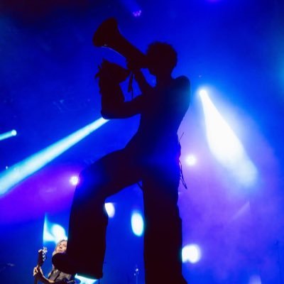 itiswhatitis8_'s profile picture. Don't get too close, it's dark inside.