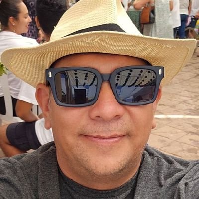 Hans_el_Erizo's profile picture. Extrañamente extraño, zurdo, ateo, neurodivergente con TDAH y dilexia, Papá de Nayha y Facundo. Aún creo en los humanos.
Cras est nostrum.
Sic Parvis Magna