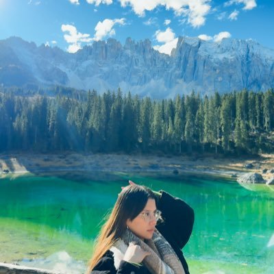 oifsoriuq's profile picture. dear diary