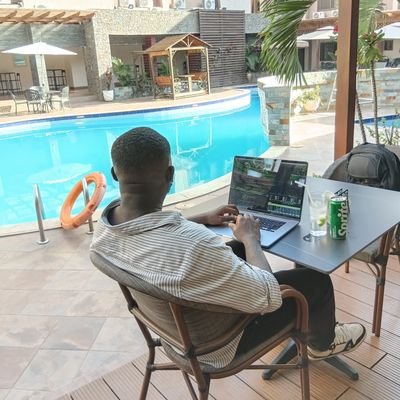 kbaahkusi's profile picture. Cosmic Observer.