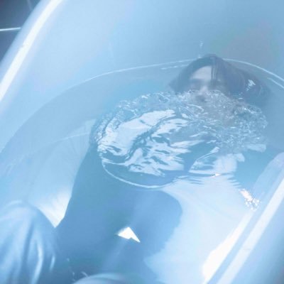 b_luna43's profile picture. 