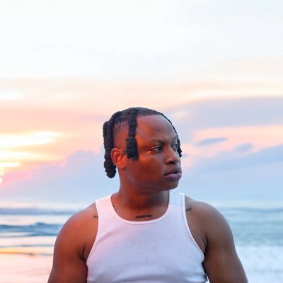 iamtrippplew's profile picture. TRUE DREAM OUT NOW!!! https://t.co/nJmcBUidIr
