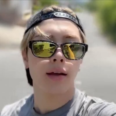 kazedse's profile picture. hello guys