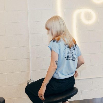 wingspunctured's profile picture. Pmore fan since '17 • Obsessed with TLDP • 21 • Art is to be made with passion and human soul • SEEING HAYLEY IN BERLIN IN JUNE