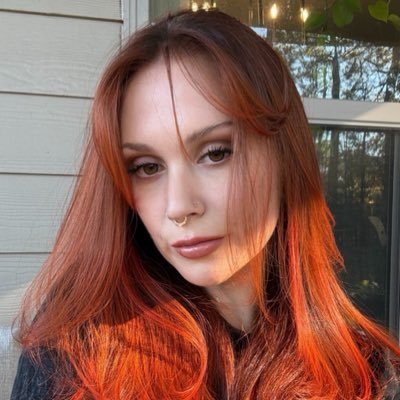 snarkyvulpix's profile picture. 1% evil, 99% hot gas