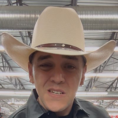 elbarryb's profile picture. 