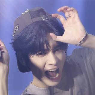 tyunxxning's profile picture. 20yo ao3 writer rpf yapper ִ ࣪𖤐.ᐟ 🦊🐰+🐧🐱🧸 pairings centric • follow requests and dms okay^^