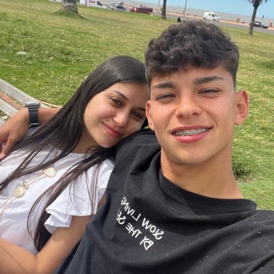 AylenRosa11's profile picture. De géminis y al que no le guste nos vamos a las manos