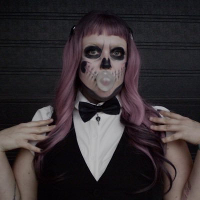 hausofchloe's profile picture. 𝓈𝑜𝓂𝑒𝓉𝒾𝓂𝑒𝓈 𝒶 𝓈𝓉𝑜𝓇𝓎 𝒽𝒶𝓈 𝓃𝑜 𝑒𝓃𝒹⋆𐙚₊˚⊹♡